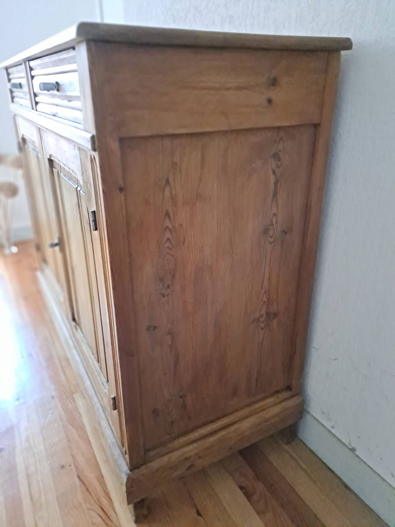 Buffet parisien ancien bois brut