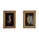 Paire de peintures à l'huile de style néoclassique représentant des nymphes dansantes vêtues de robes transparentes, datant du milieu du XIXe siècle.