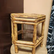 Tabouret, table d'appoint en bambou brûlé vintage