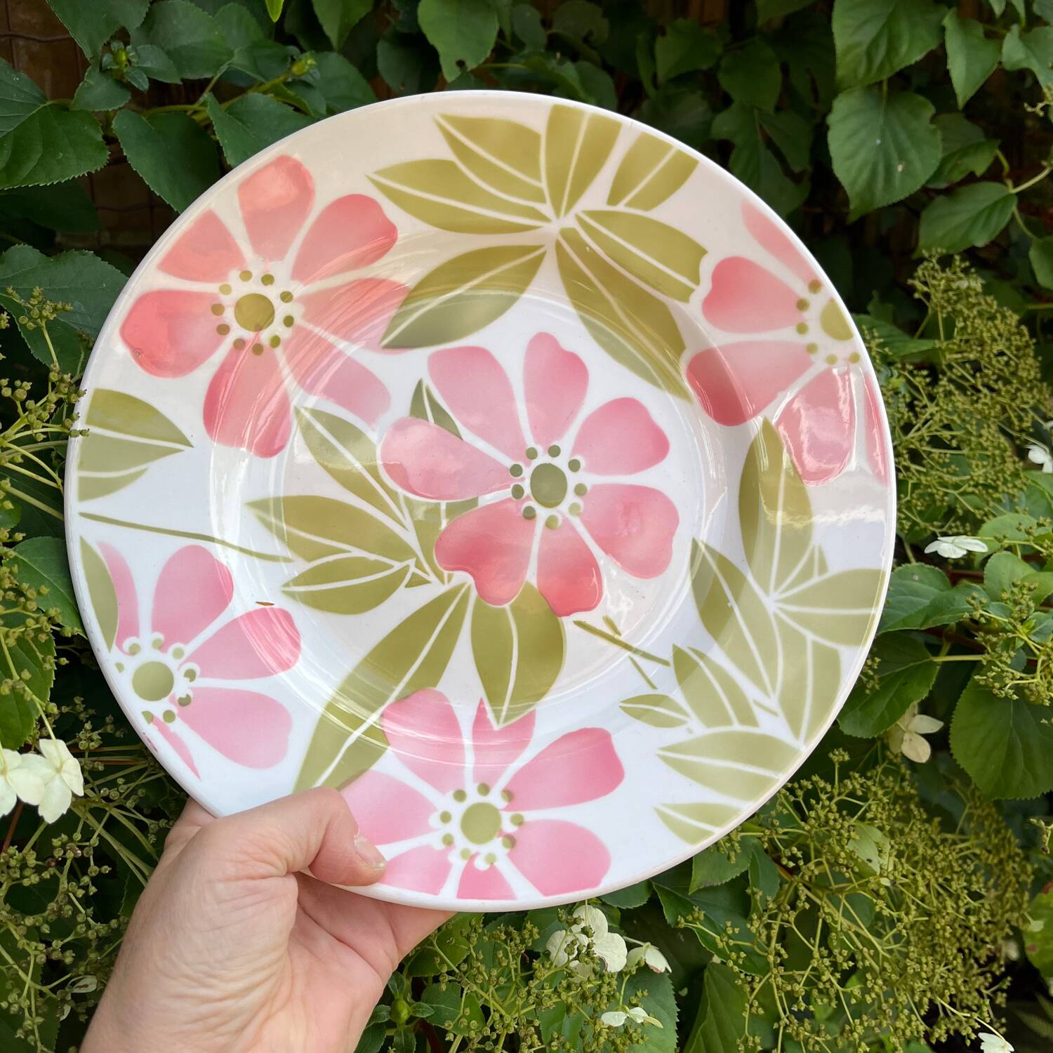 Vintage round dish Digoin Sarreguemines decor Edwina