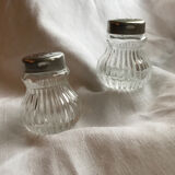 New vintage salt shaker and pepper shaker
