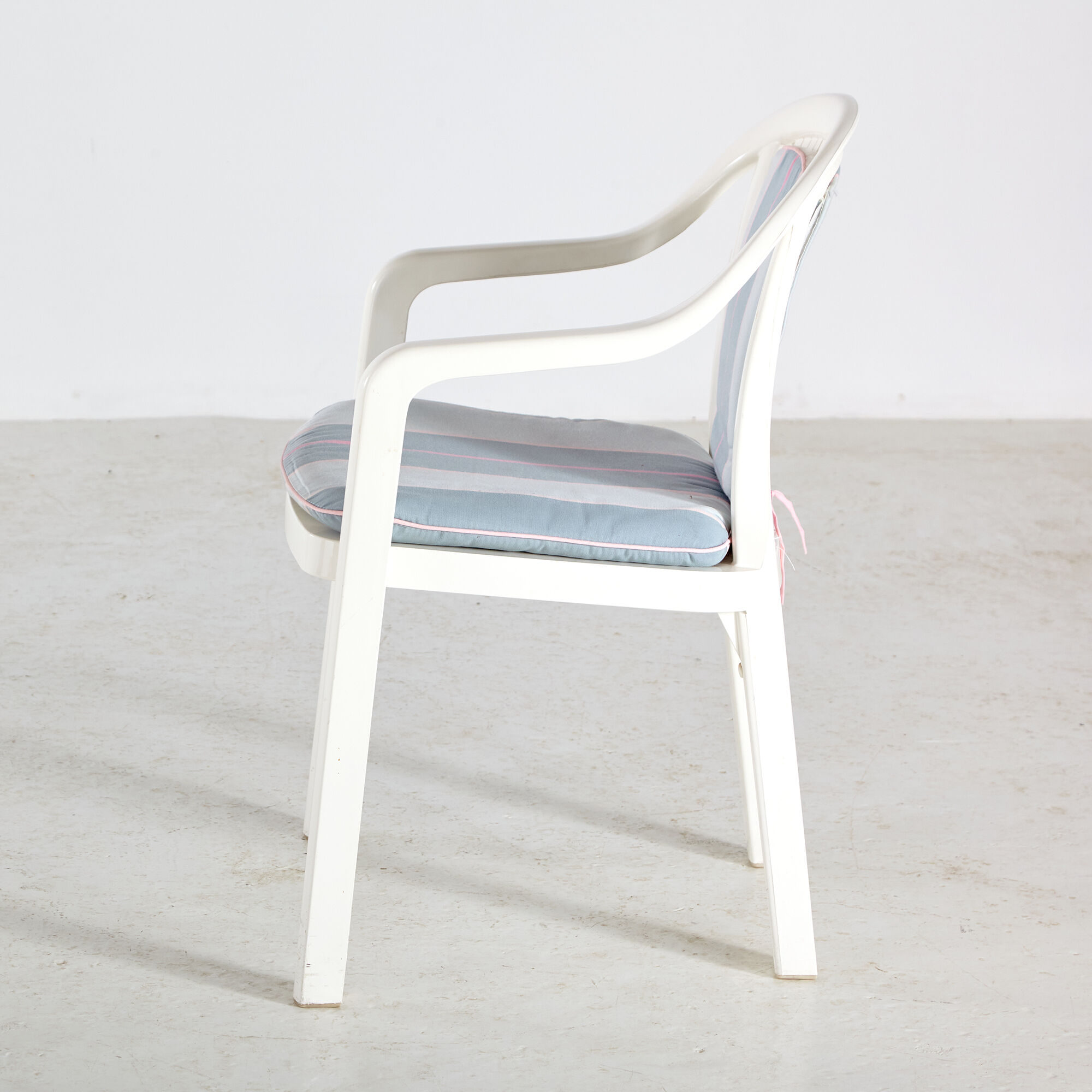 Plastic garden armchair for Grosfillex