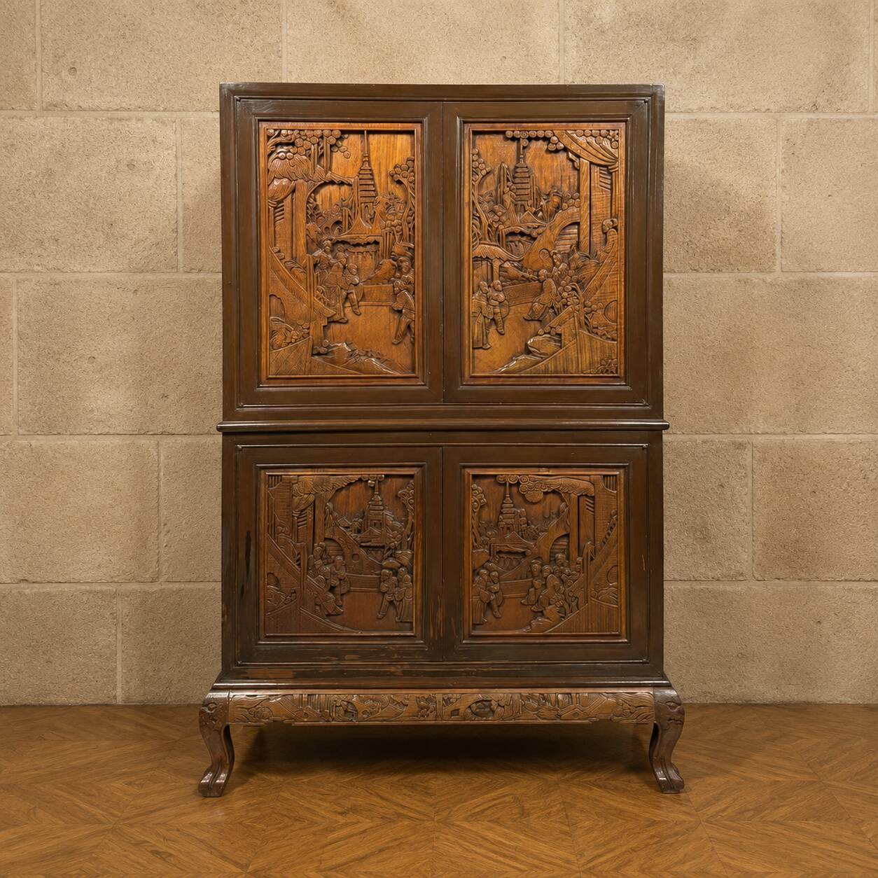 Cabinet pivotant en bois de camphre – vers 1950