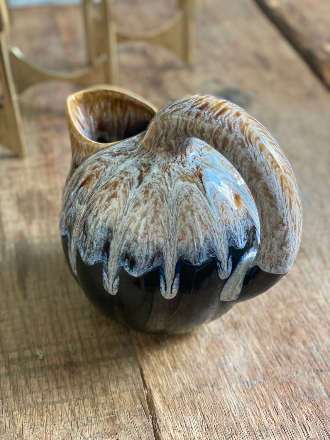 Pichet vintage en céramique émaillée