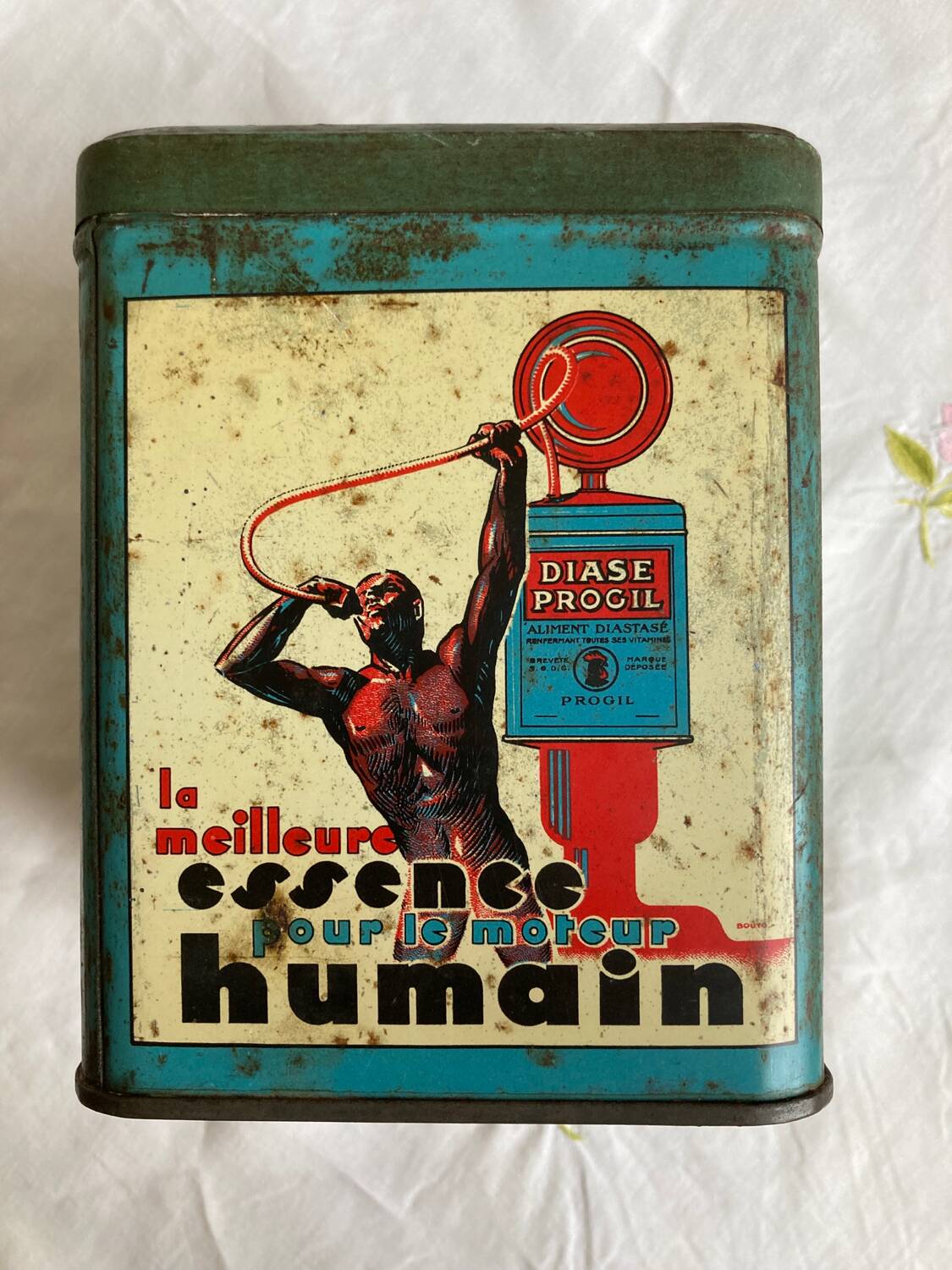 Diase Progil decorated metal box