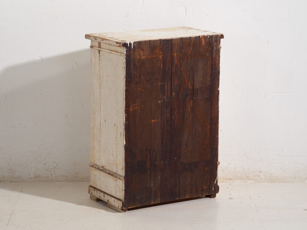 Antique painted pine wardrobe – Central Europe, circa 1900