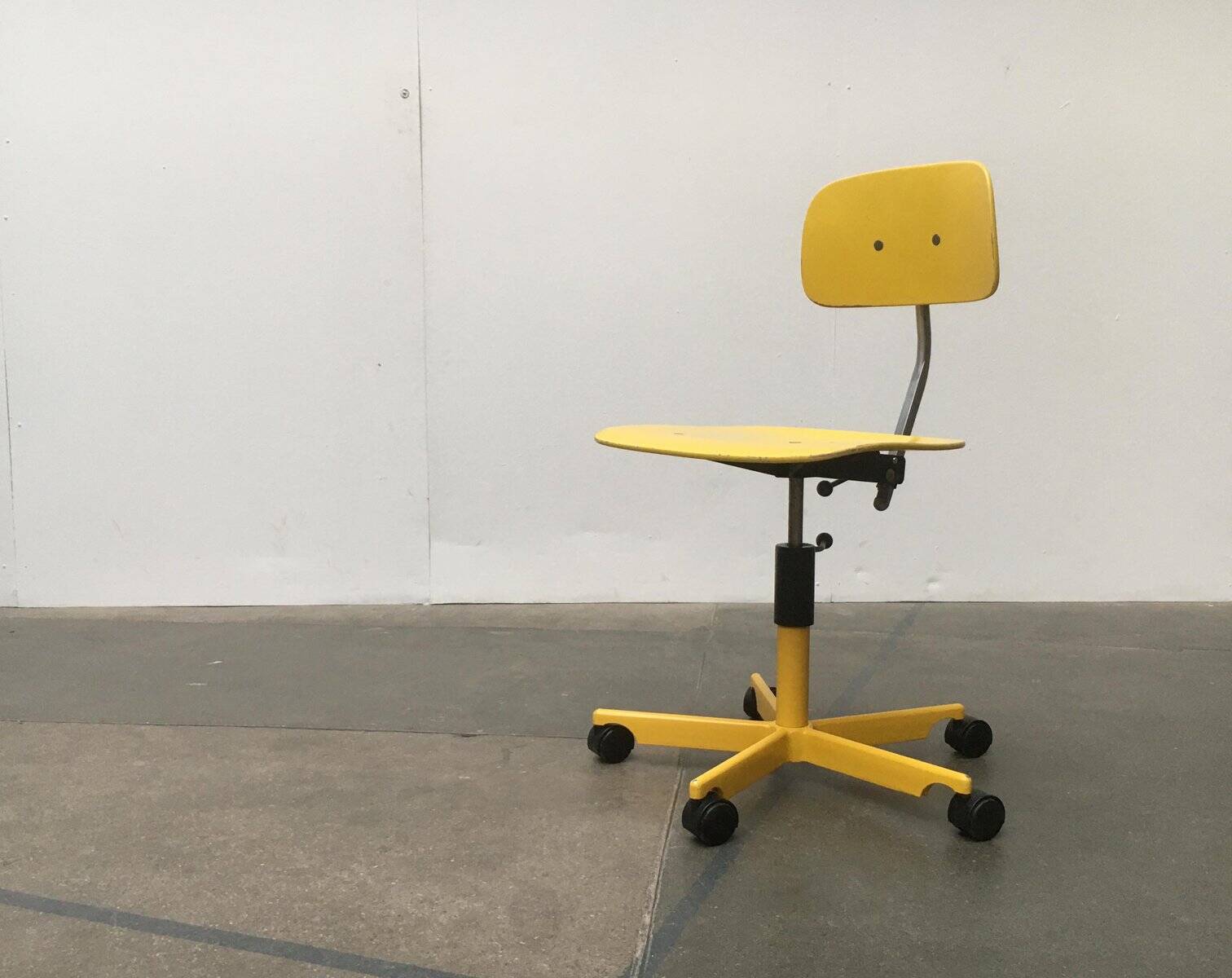 Mid-century Danish swivel office chair by Jørgen Rasmussen for Kevi