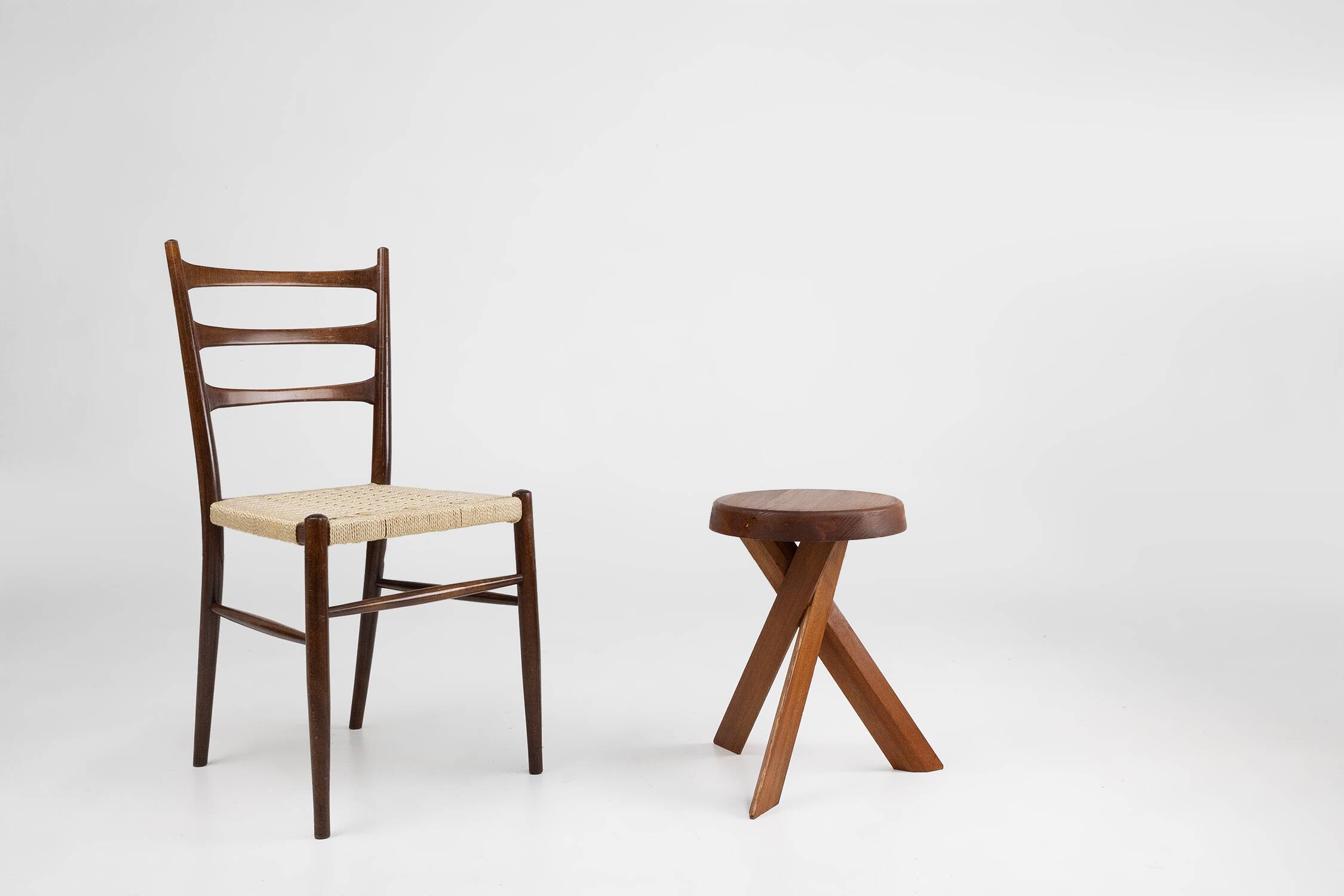 Iconic Pierre Chapo model S31 stool in elm wood, France 1974
