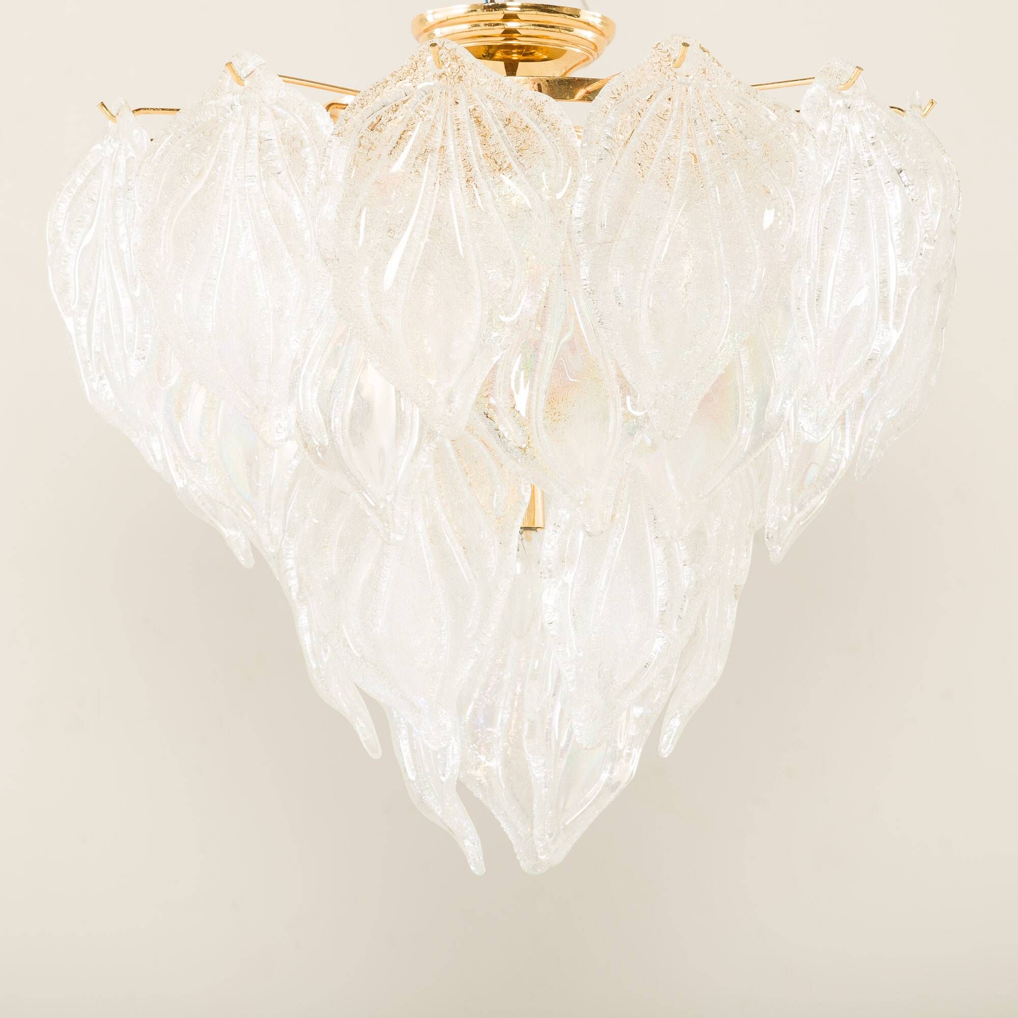 Novaresi Murano glass frosted leaves chandelier, Italy 1970s