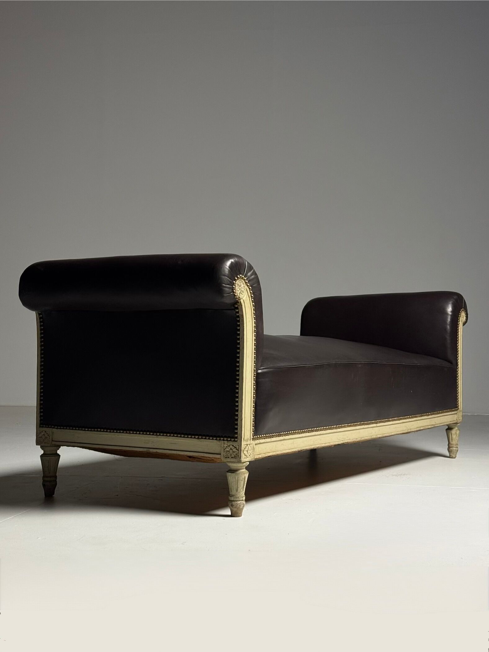 Canapé chaise longue français