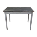 Farm table