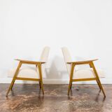 Paire de fauteuils modernes restaurés du milieu du siècle des années 1960