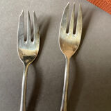 Set of silver-plated cake forks