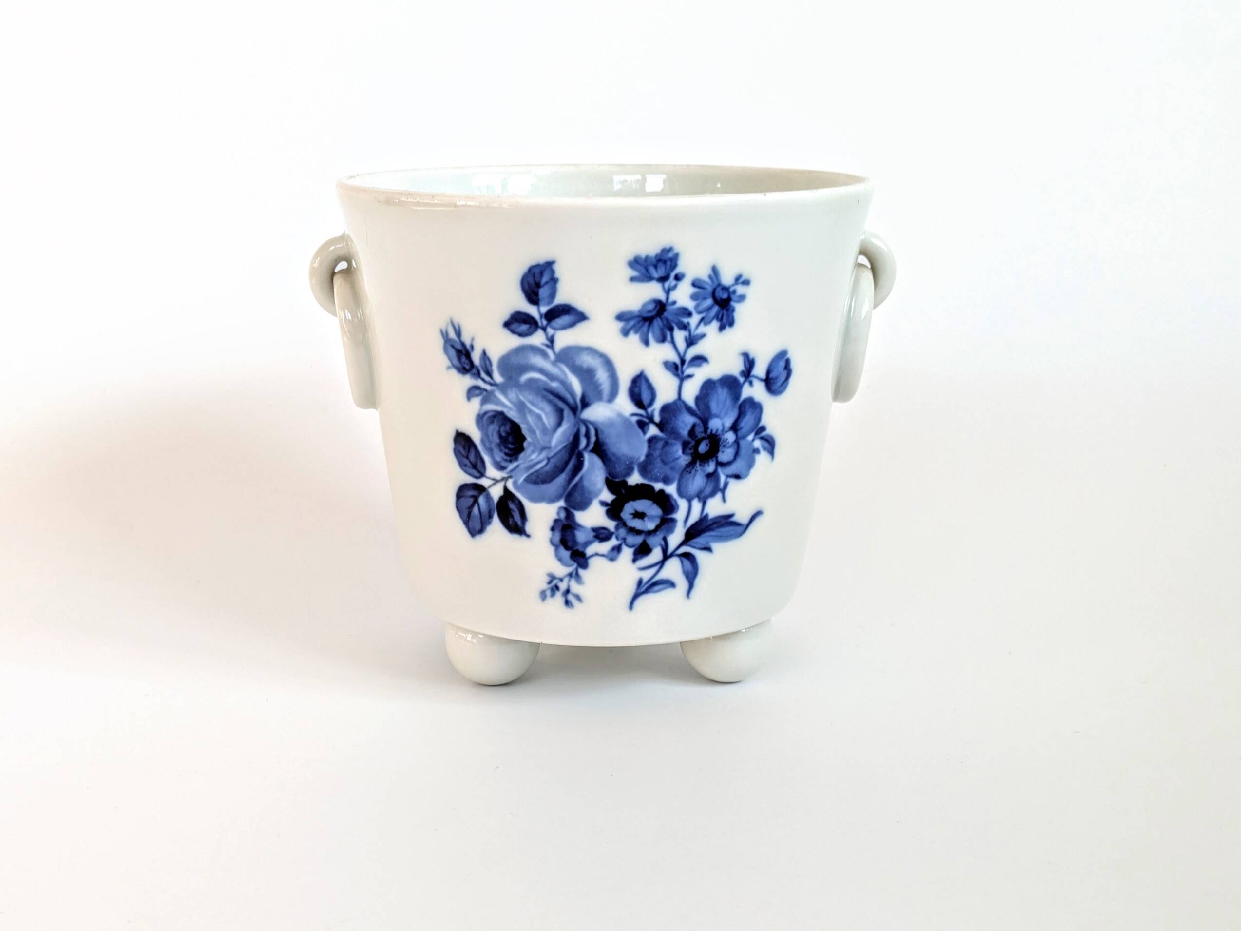 Porcelain Planter with Feet | Cobalt Blue Flora Decor | Lyngby Denmark