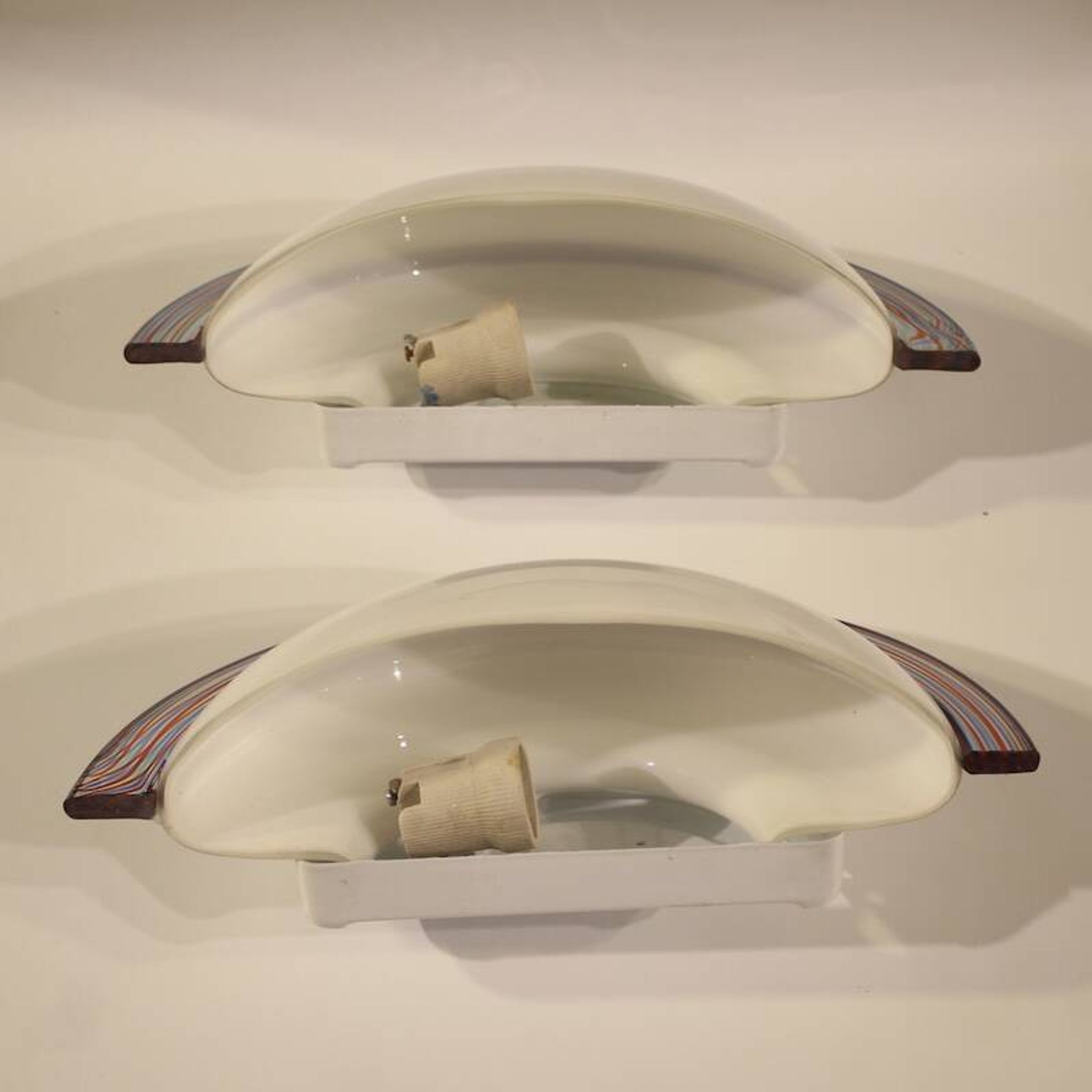 Paire de lampes murales des années 70