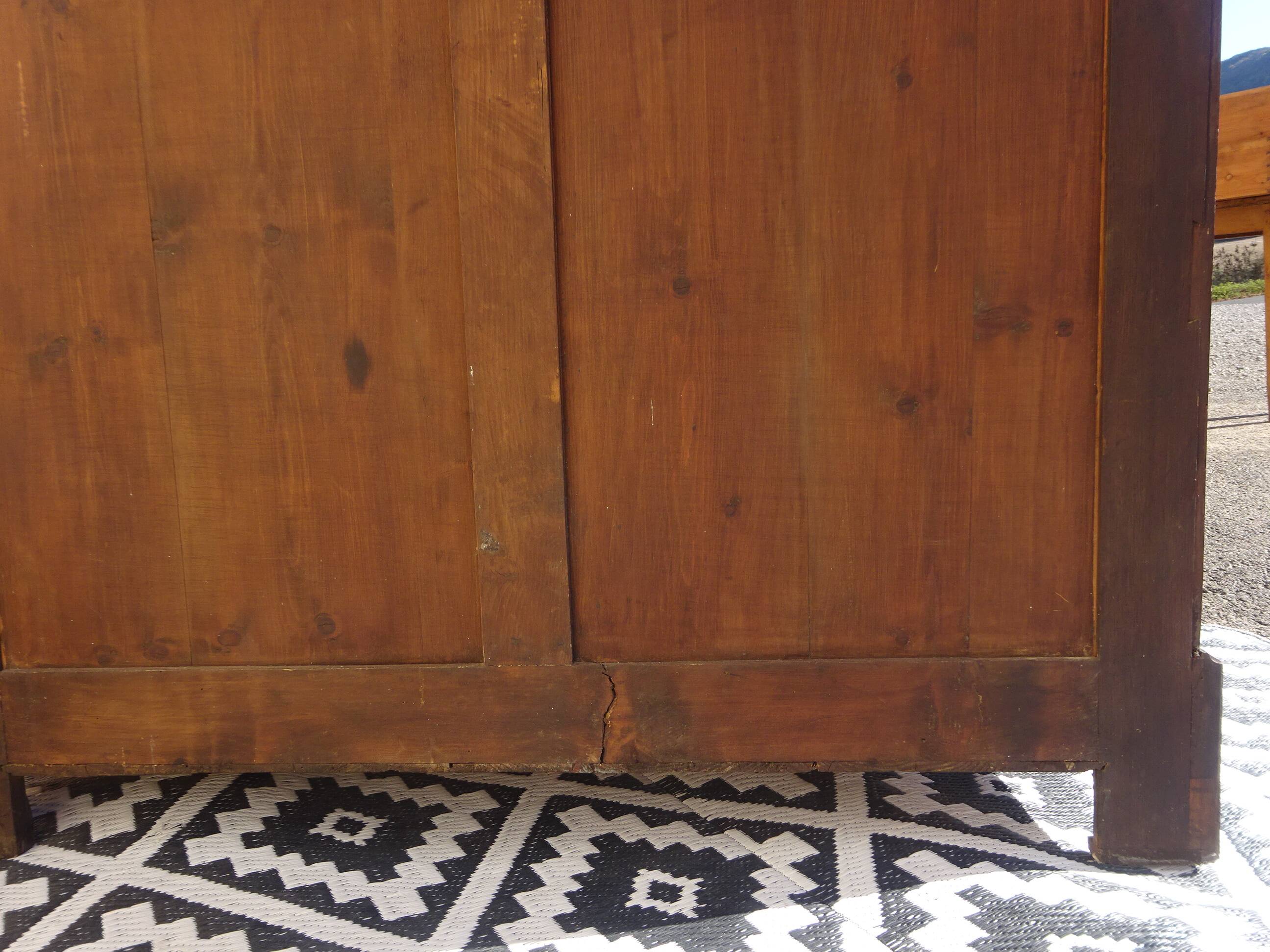 Walnut chest of drawers, black marble top