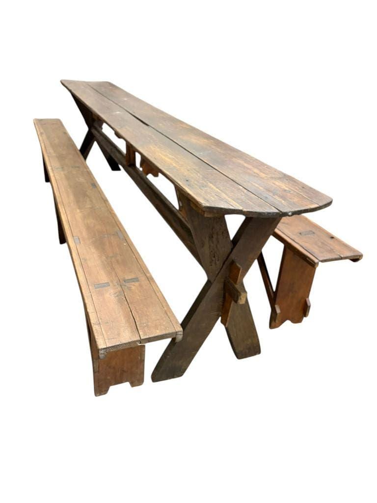 Table XL vintage en bois / Table de jardin avec bancs intégrés