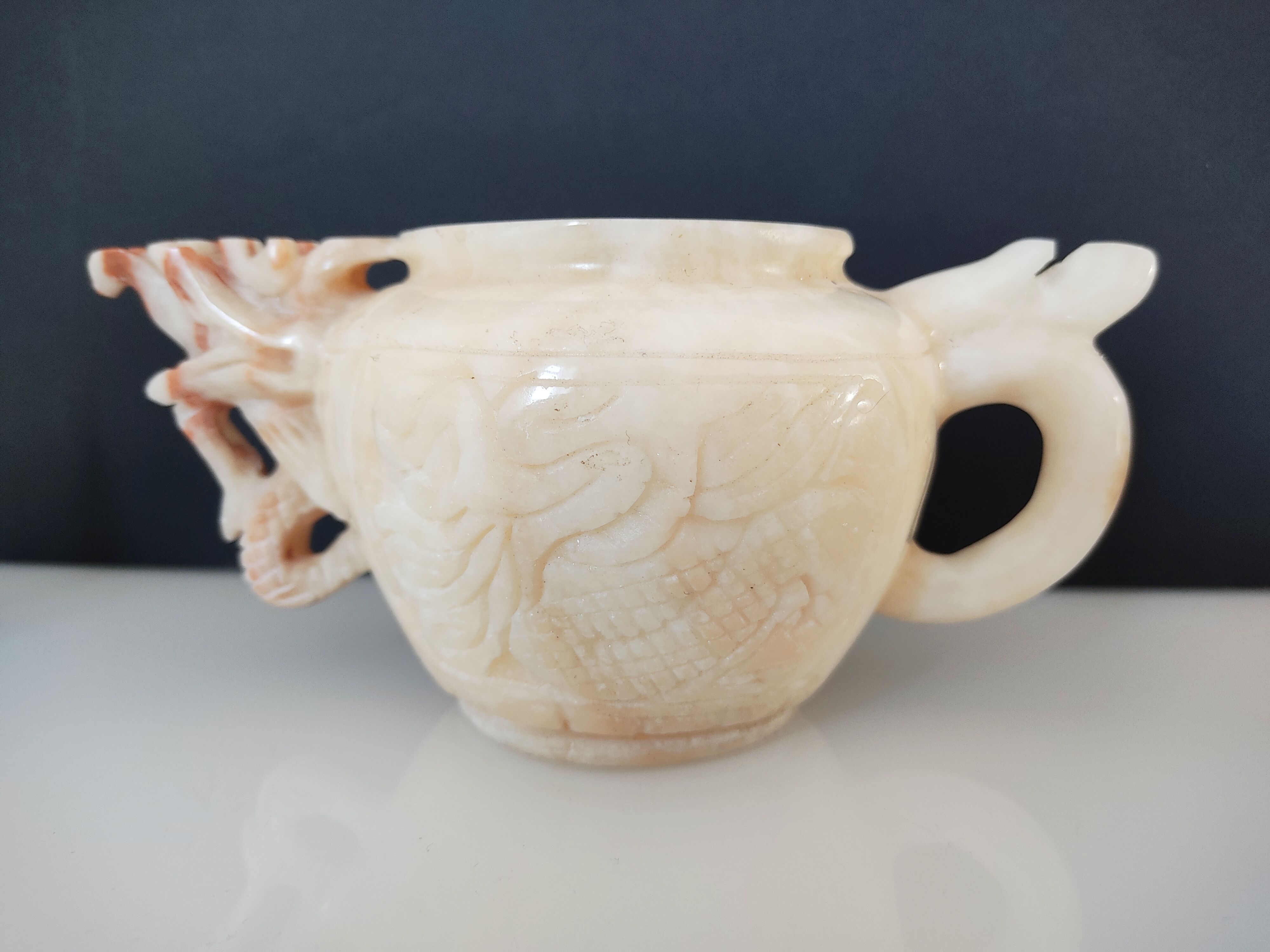 Chinese decorative teapot dragon in cut stone
