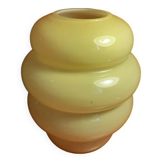 Yellow vase "Solstrale" by Anne Nilson