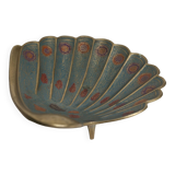 Shell cup in enameled brass