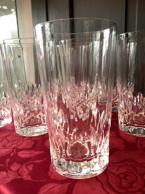 Suite de 11 verres a jus de fruits eau baccarat