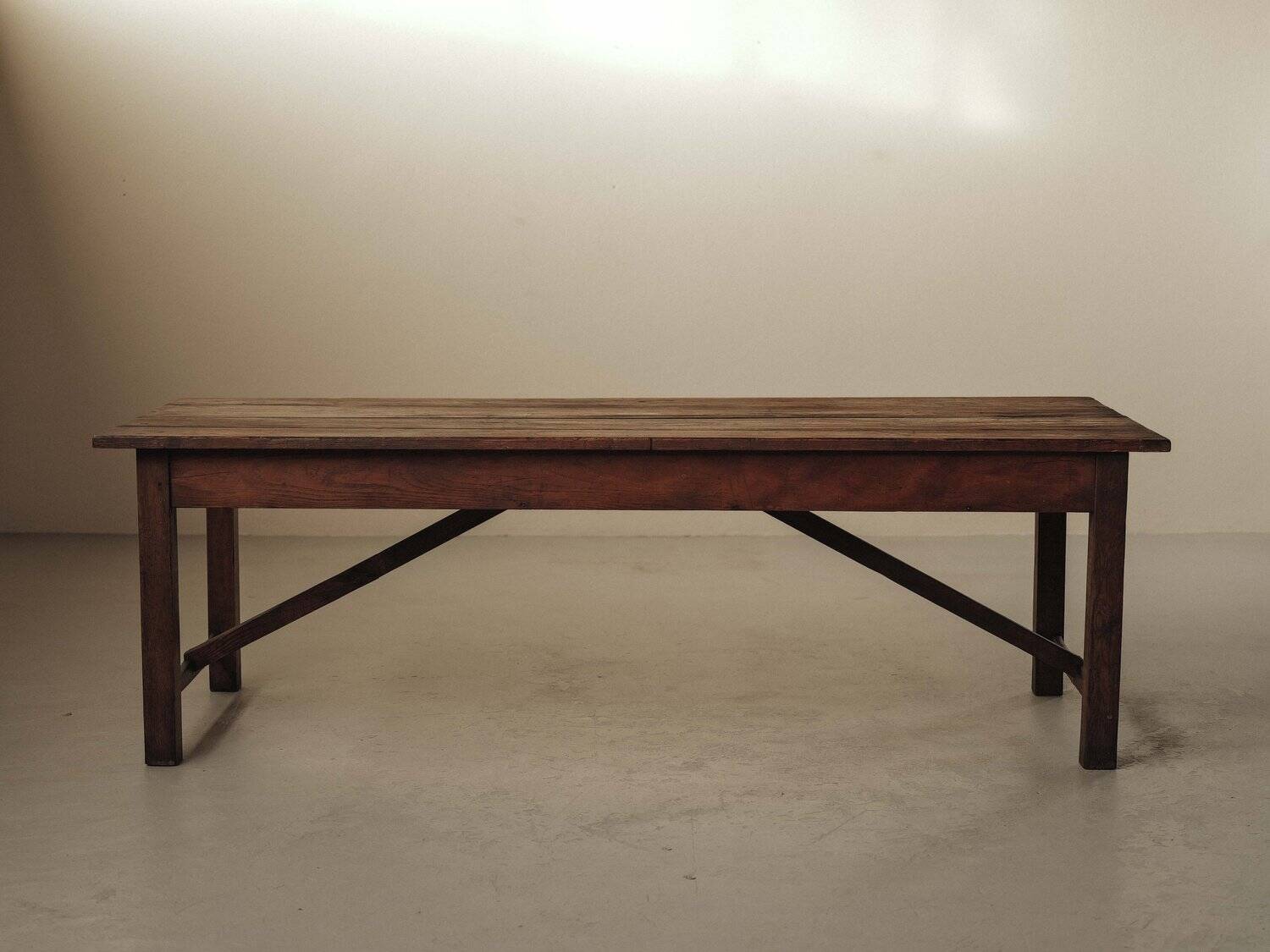Large farmhouse table in solid pine – Auvergne, around 1900