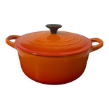Le Creuset cast iron casserole dish number 5