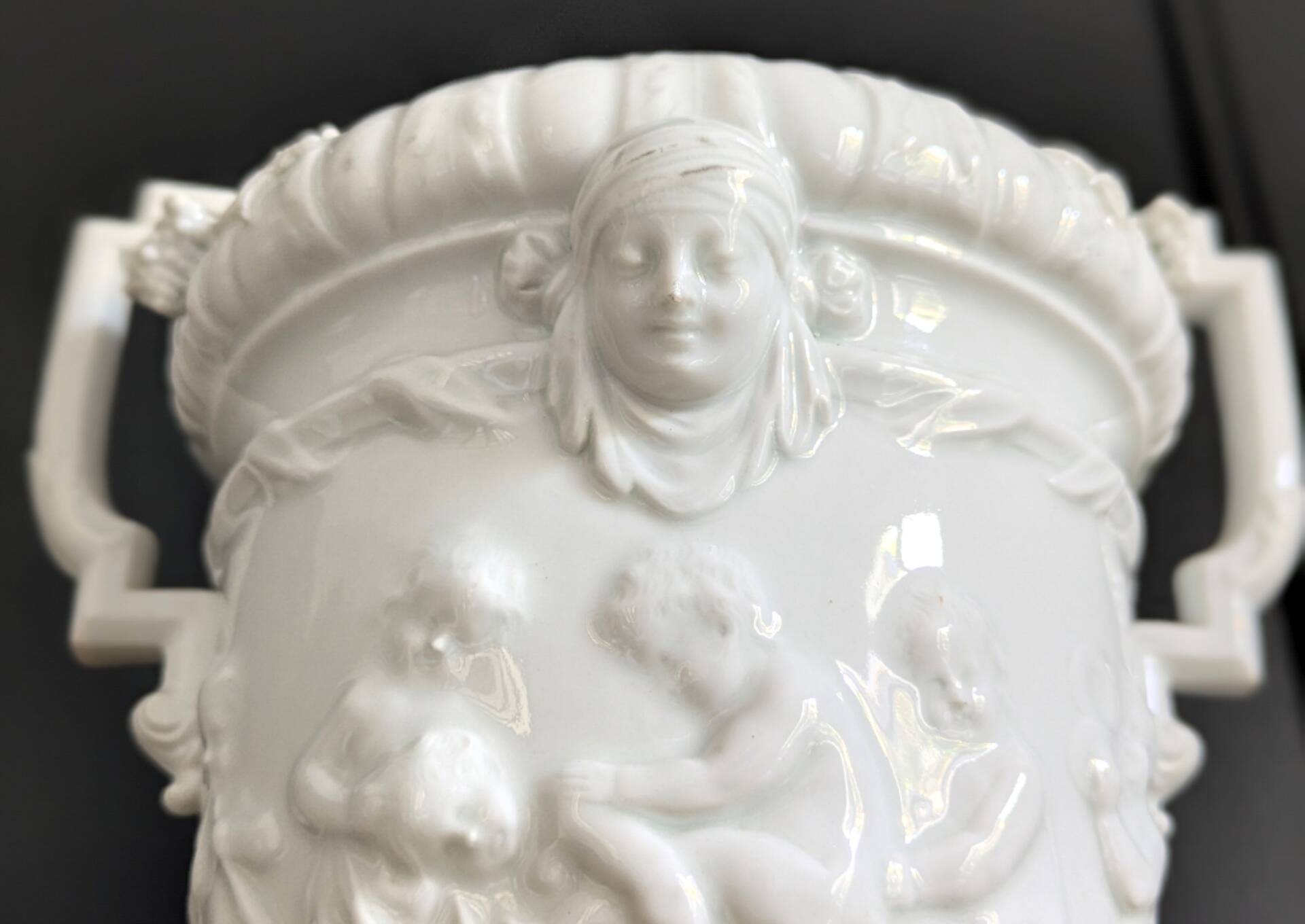 Ancient Médicis vase