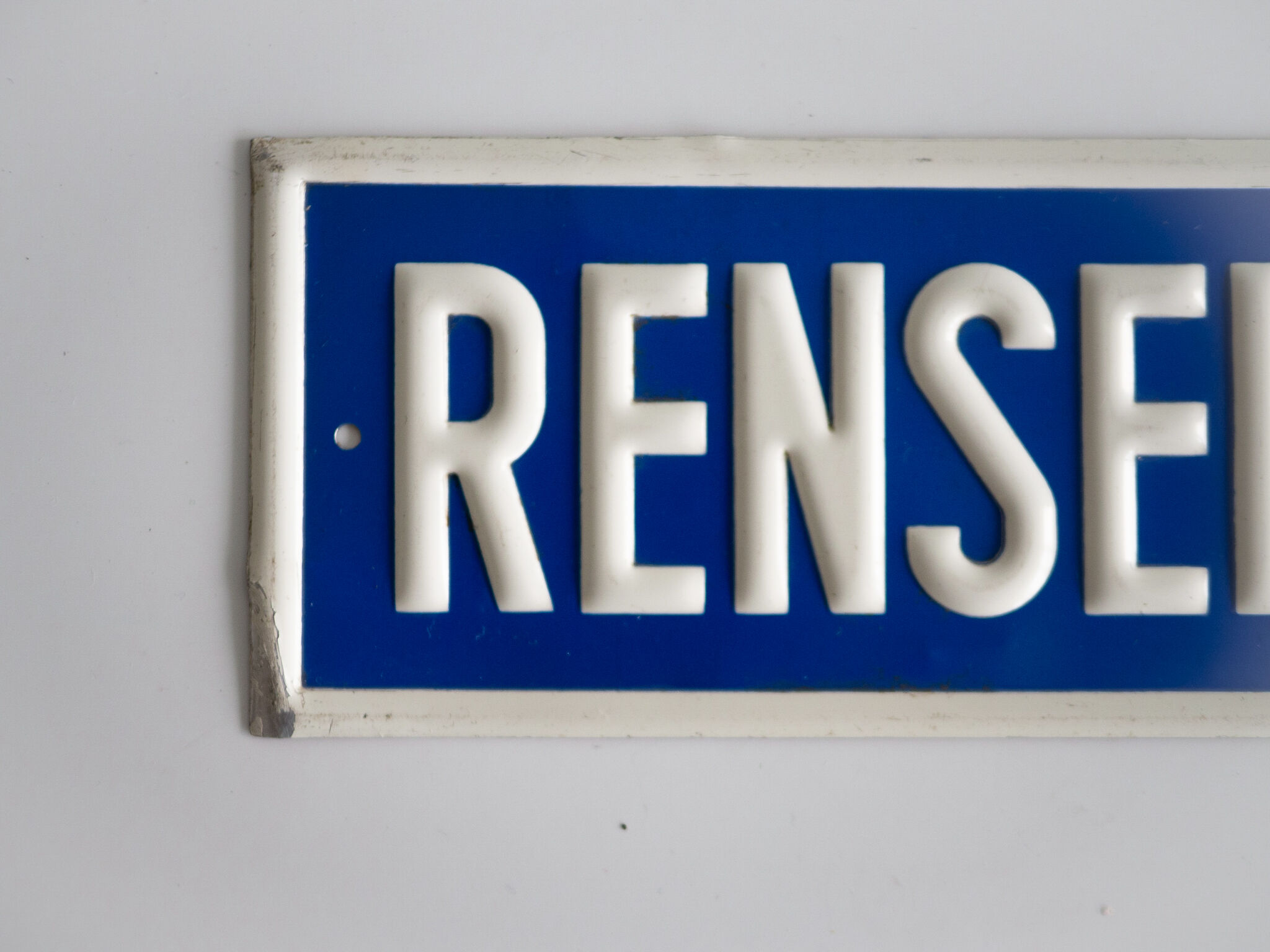 Plaque "renseignents"