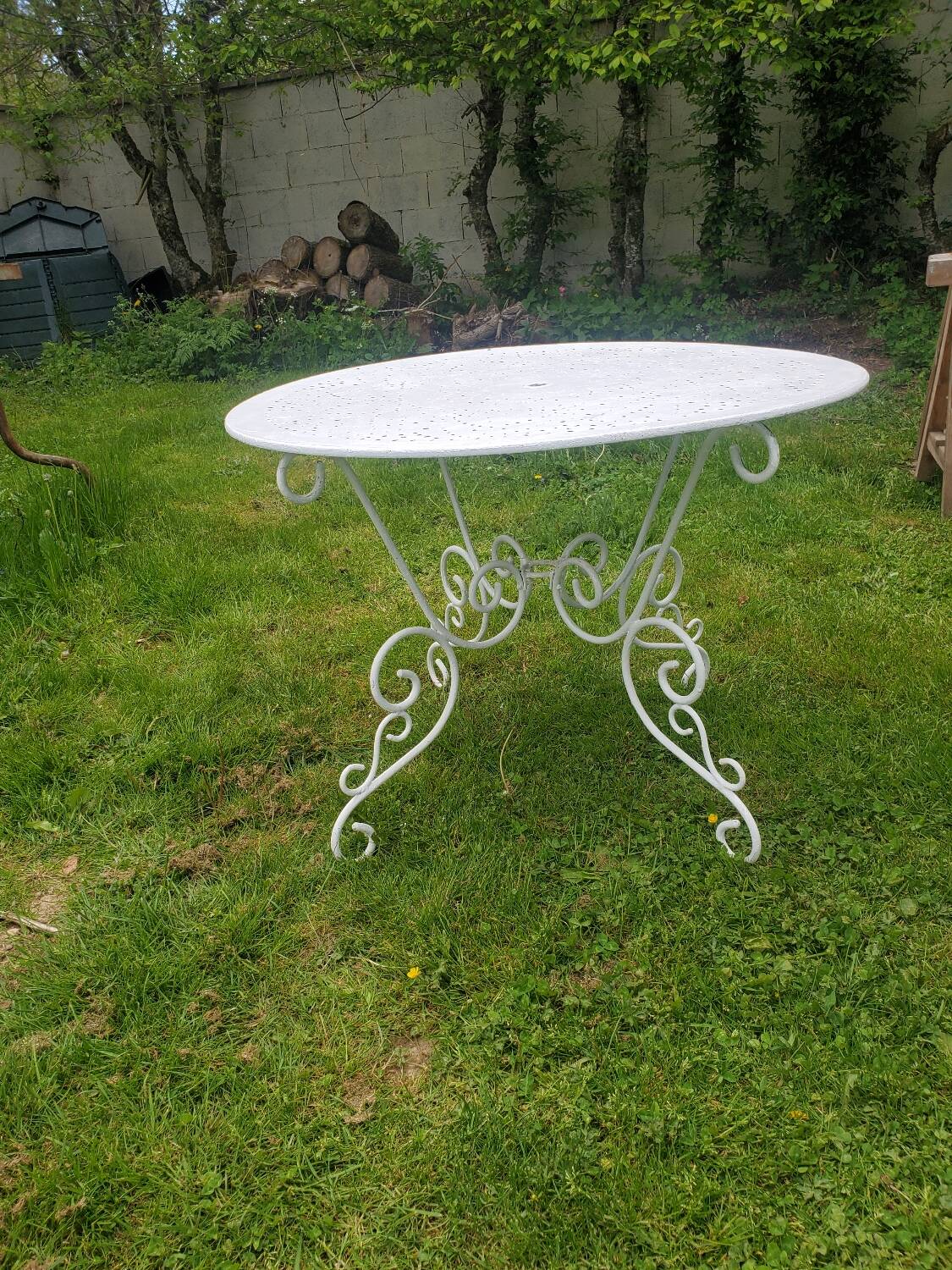 Garden table