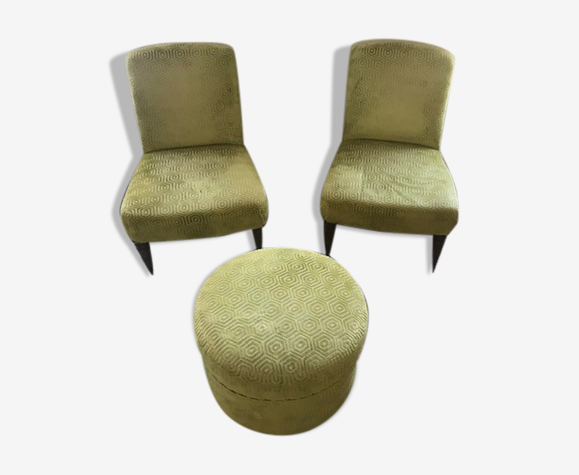 Ensemble deux chauffeuses et pouf