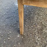Farm table