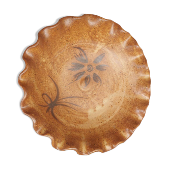 Basket, signed stoneware dish