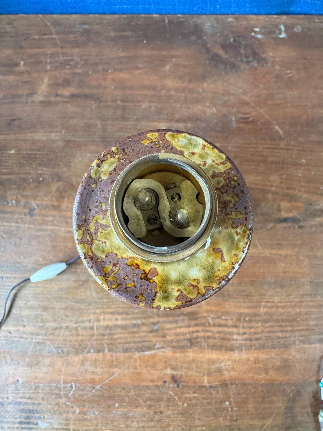 Glazed stoneware desk lamp in free form, 1950s-60s.