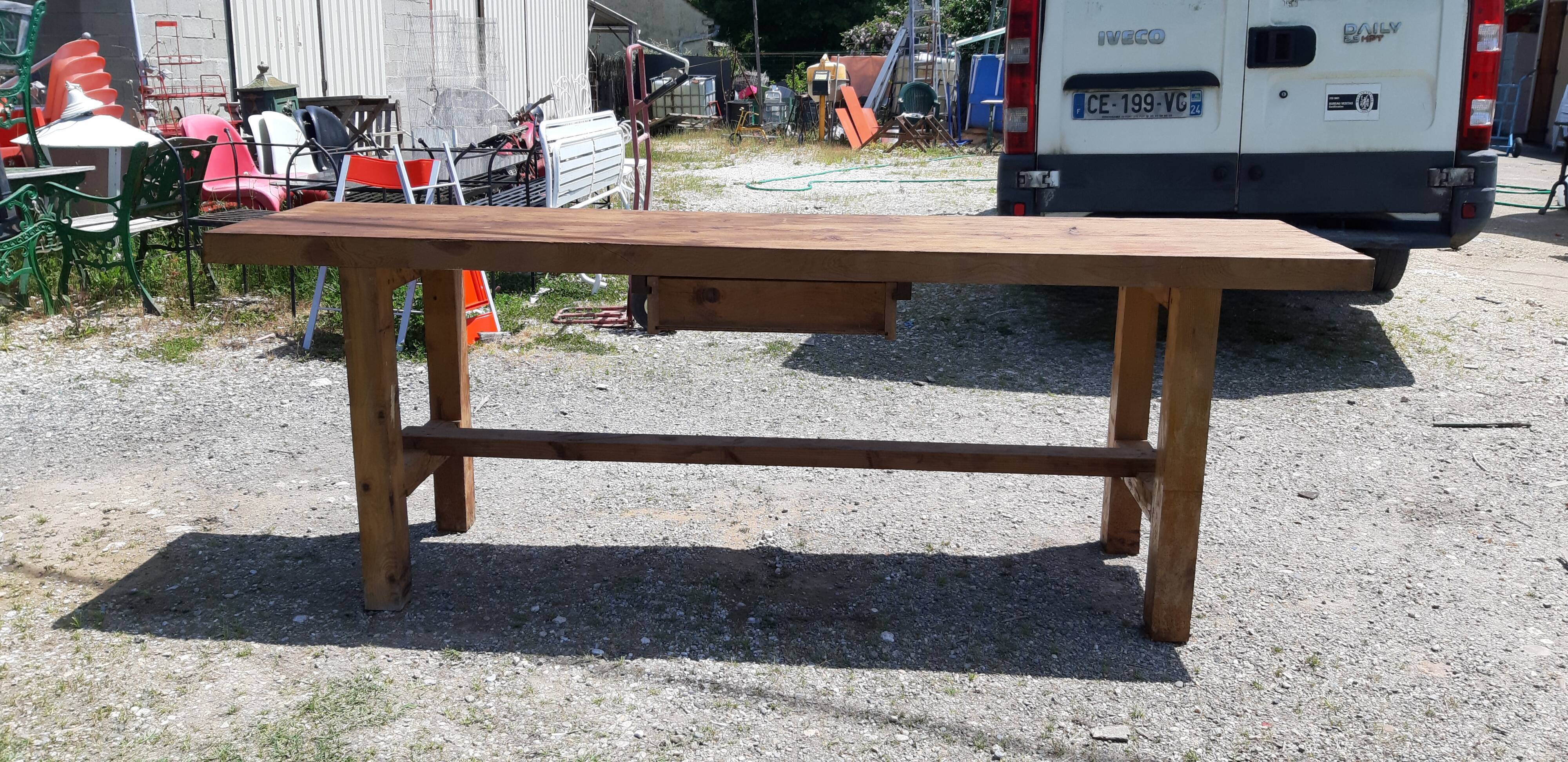 Wooden workbench with 1 drawer
