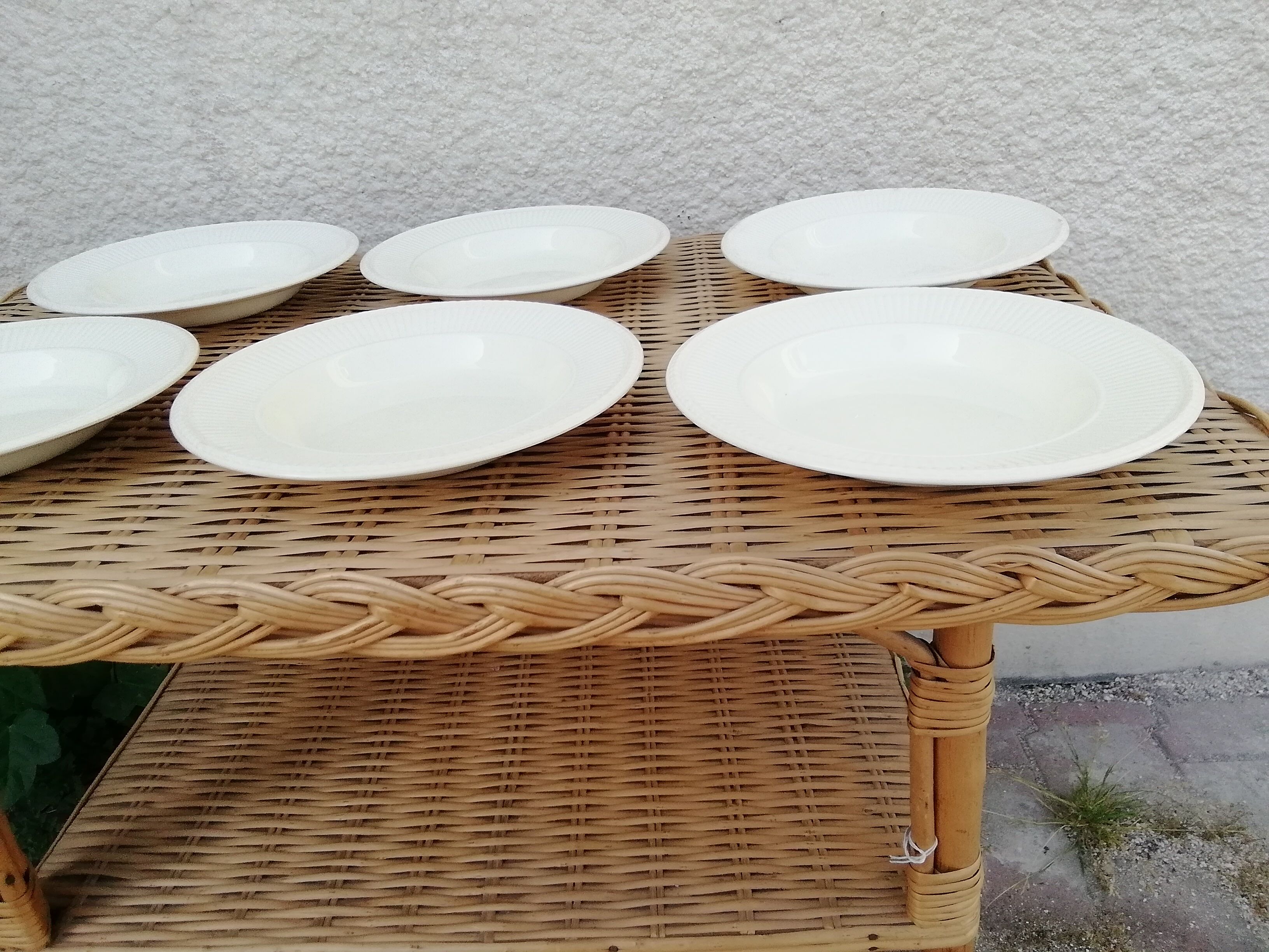 Wedwood banches hollow plates - batch of 6