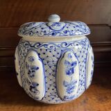 Chinese porcelain candy box