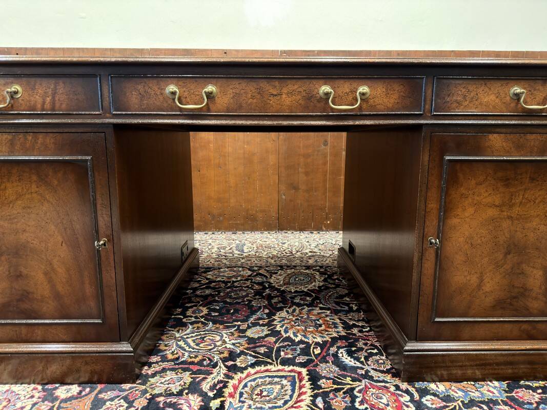Classic English Chesterfield Desk