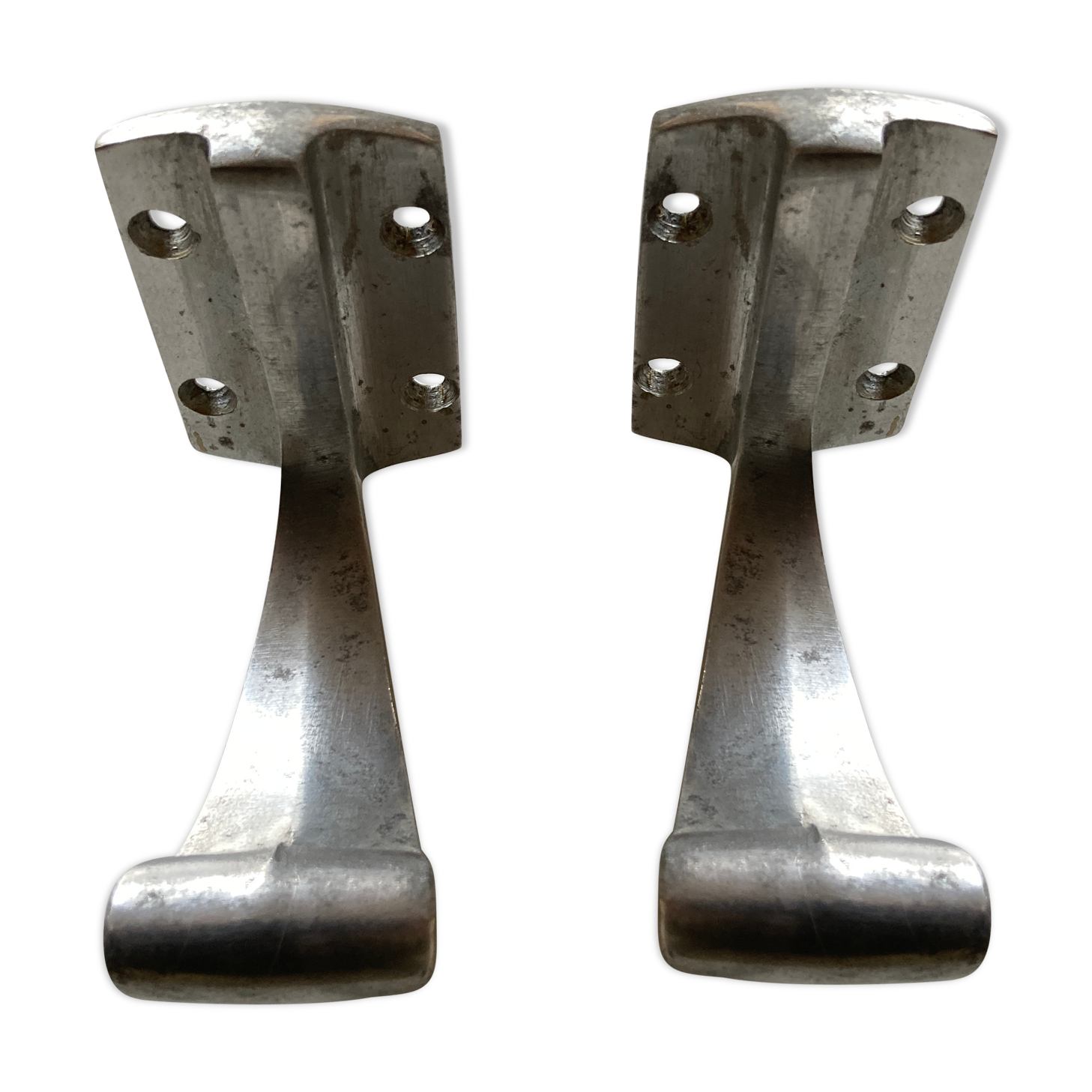 Pair of bathroom pads made of art deco aluminum cast iron