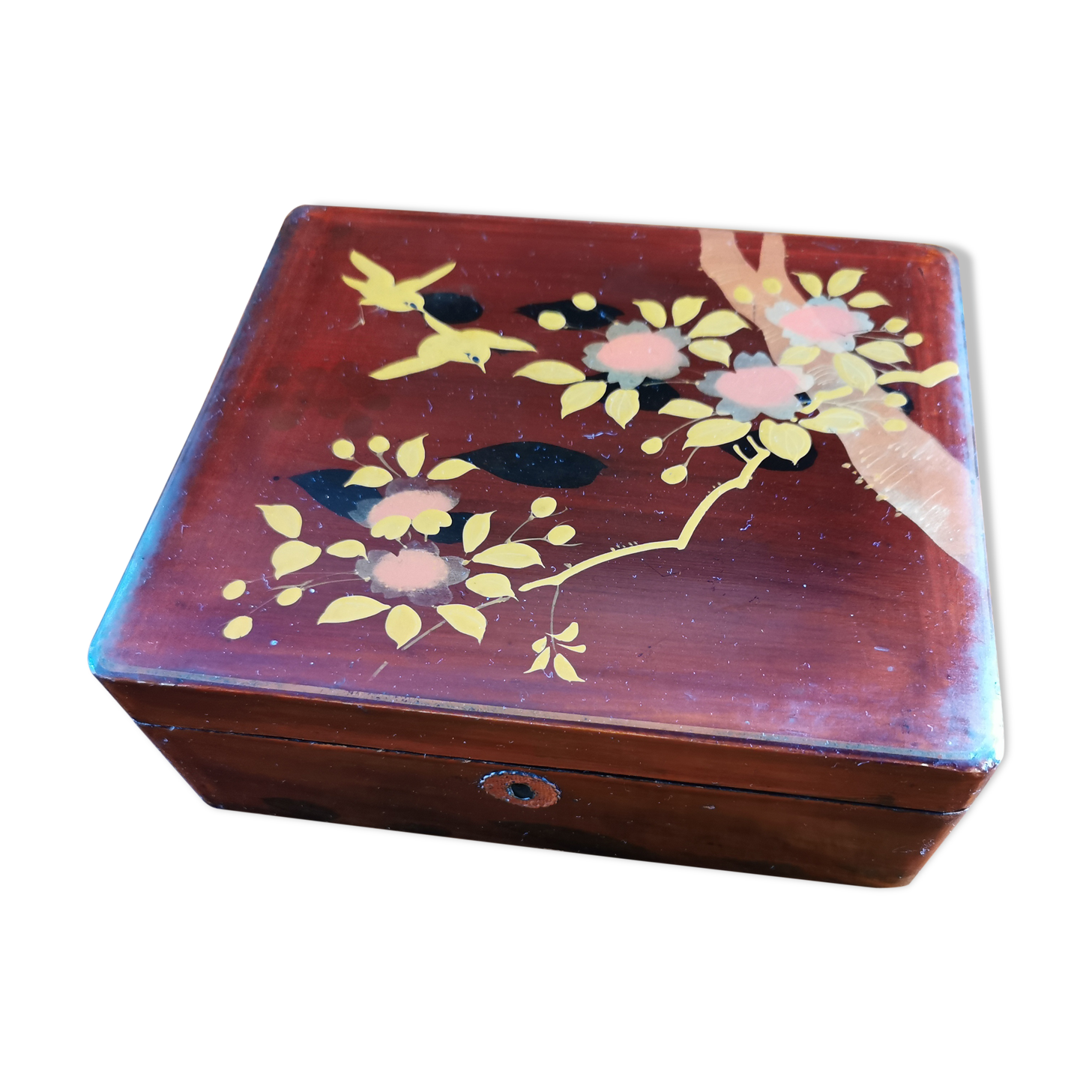 Old box lasked in the early 20th century