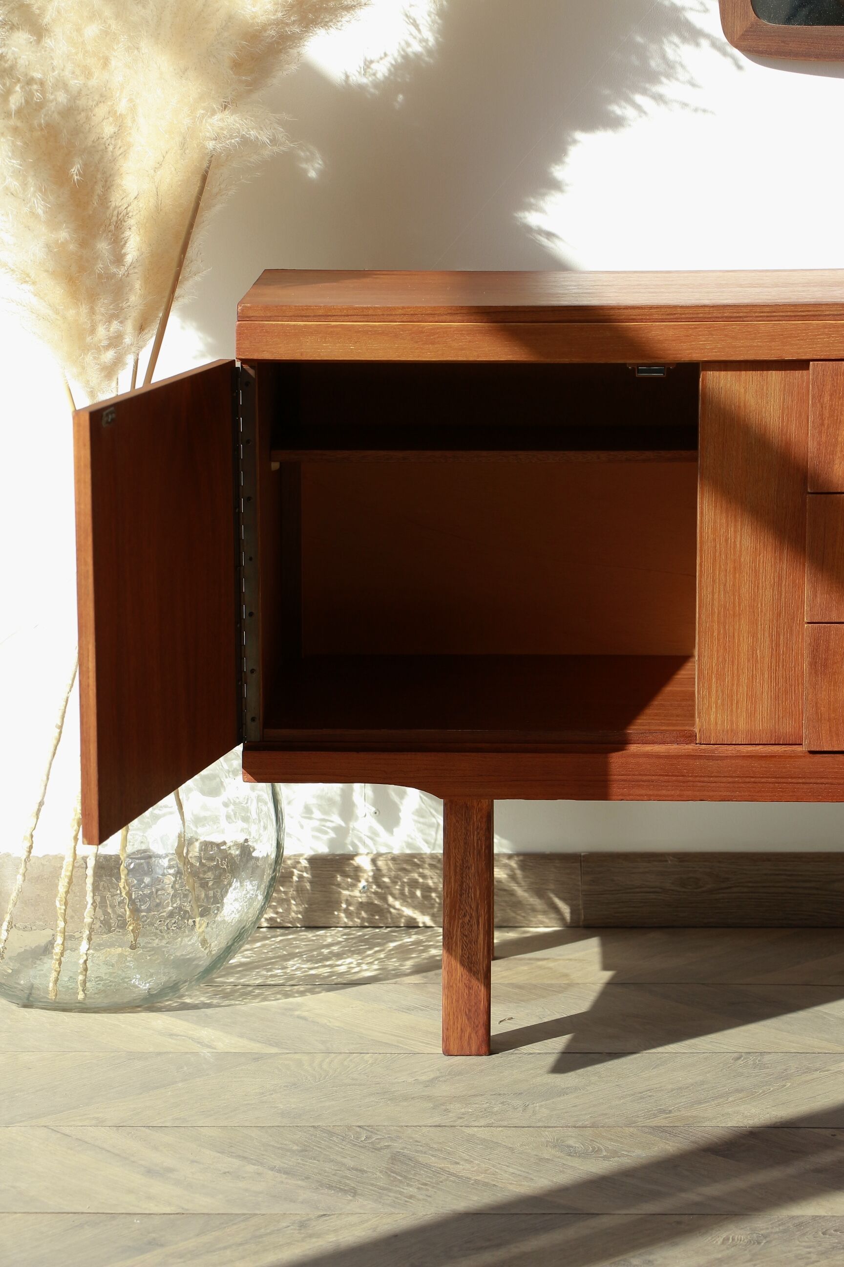 Scandinavian sideboard - long handles - 60s