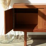 Scandinavian sideboard - long handles - 60s