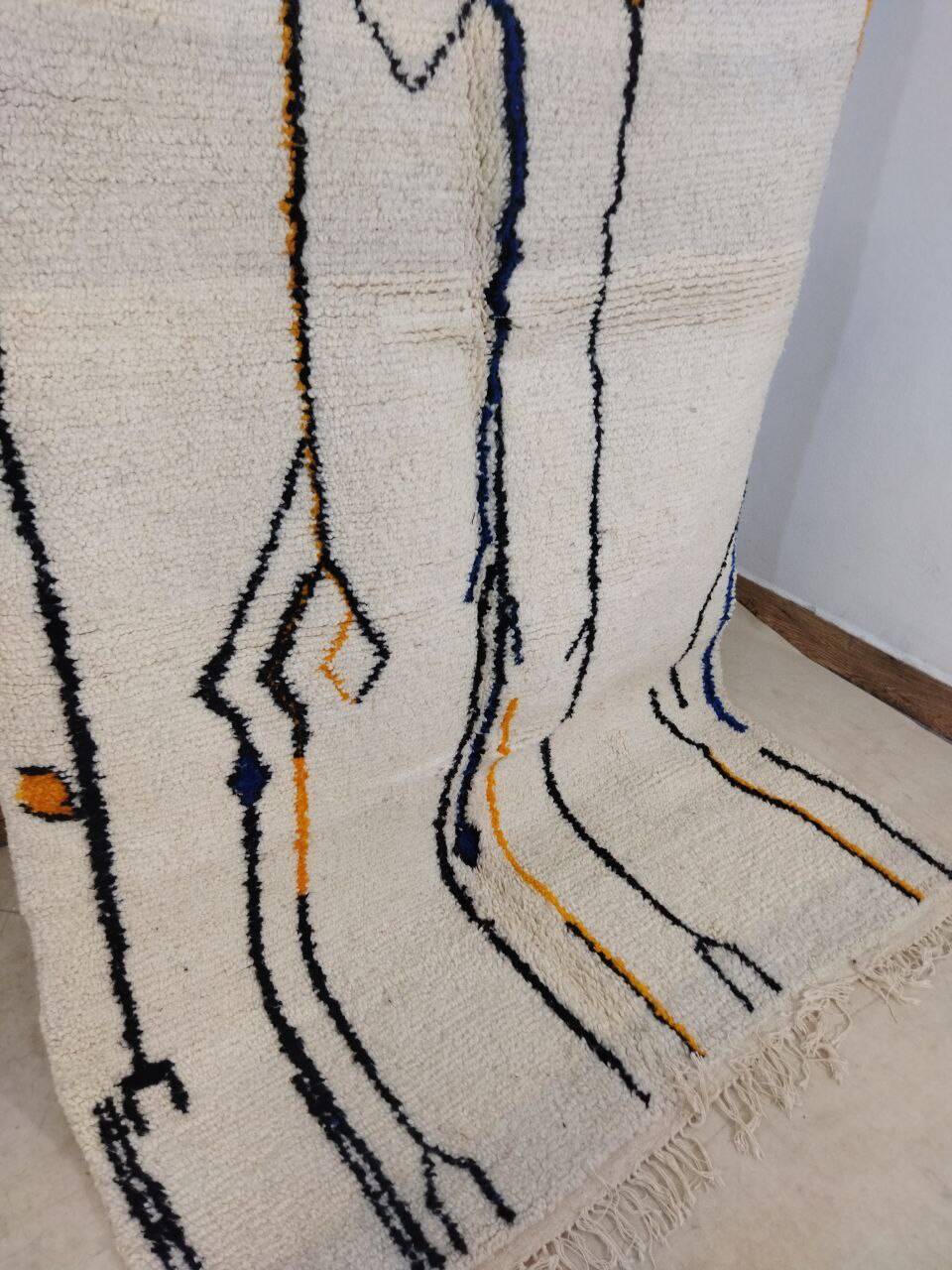 Handmade Moroccan Berber rug 202 X 147 CM