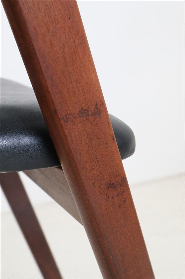 Set of 2 “A-Chairs” / teak chairs / recycling leather / black / Mid Century Danish Modern Design / 1960s