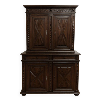 Four-panel buffet from the Louis XIII period in solid walnut.