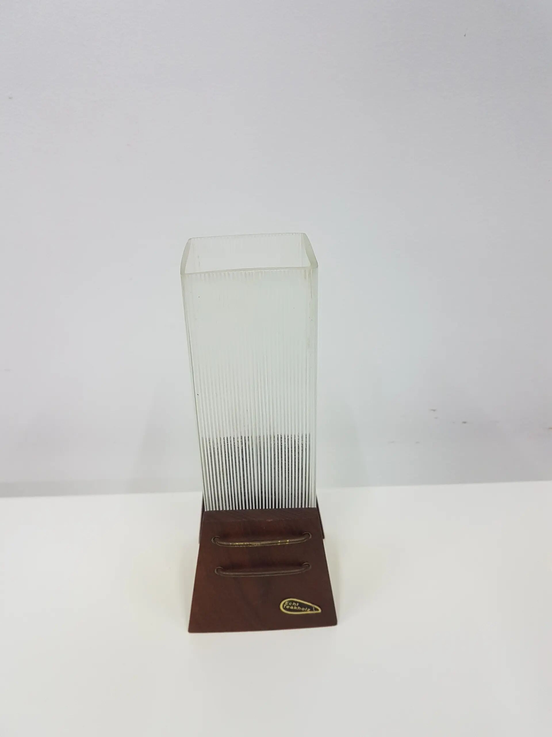 Support de bougie, teck brun, verre clair, Danemark, années 1960.