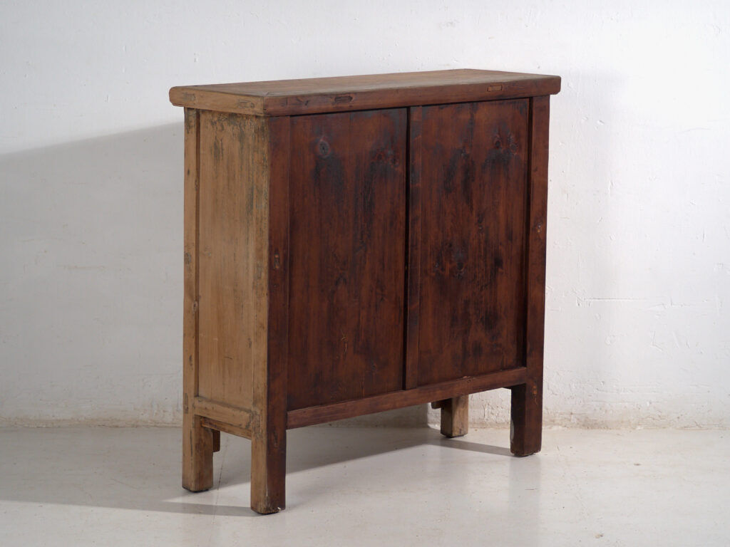 Armoire bas en orme – Shandong, vers 1900