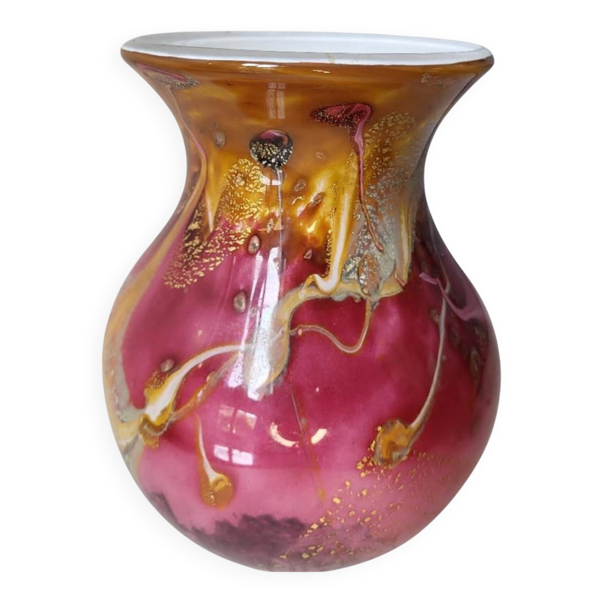 Glass vase - signed - gold leaf - Art Nouveau influence