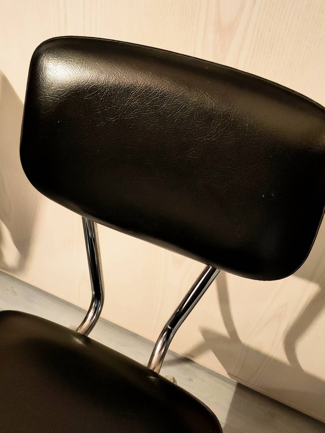 4 vintage chairs in black skai