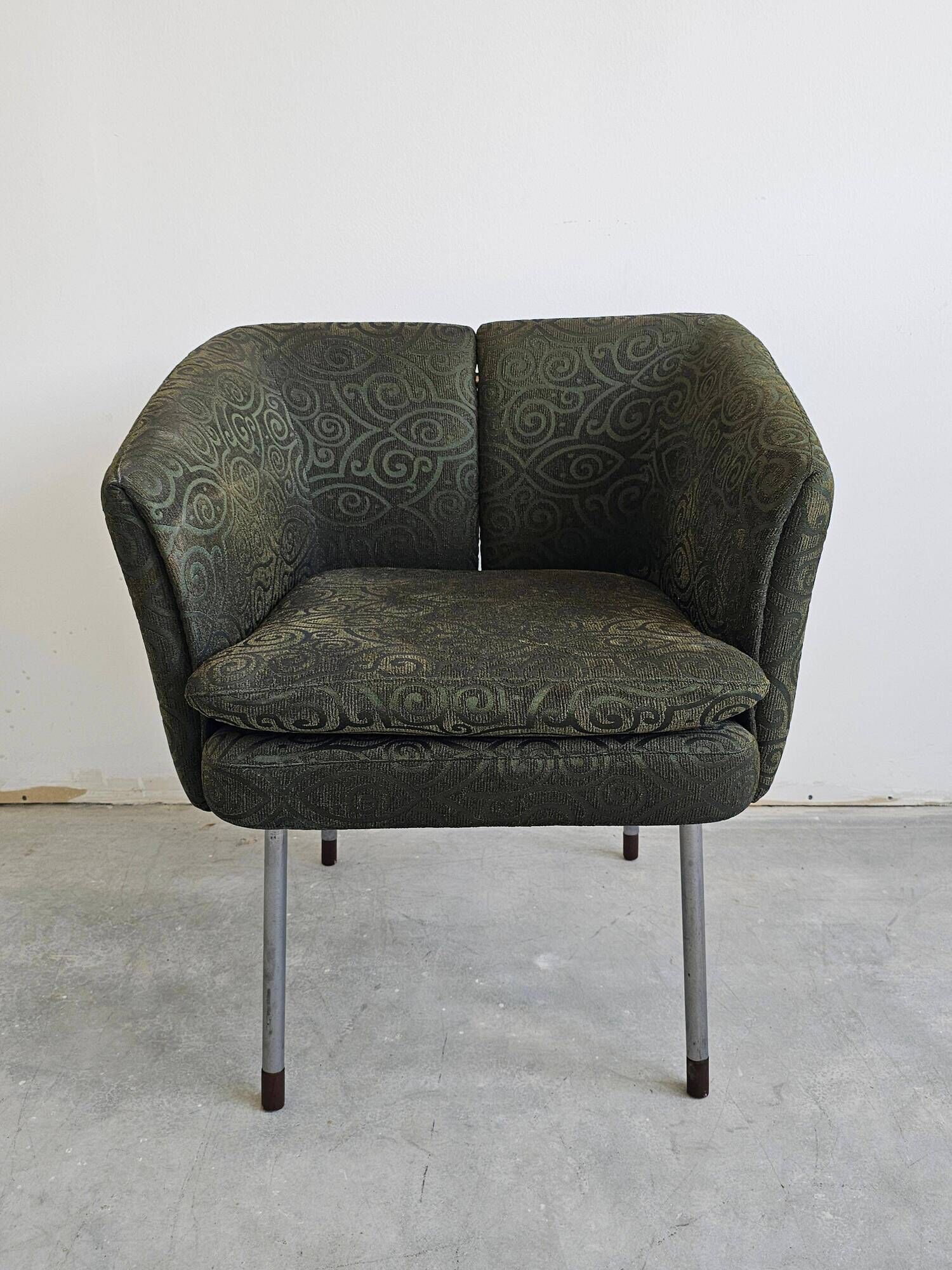 Hawaii model accent chair by Toshiyuki Kita for Saporiti